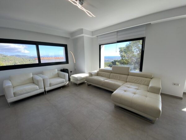 Fabulous 5 Bedroom Detached Villa For Sale in Calpe, Alicante, €865,000