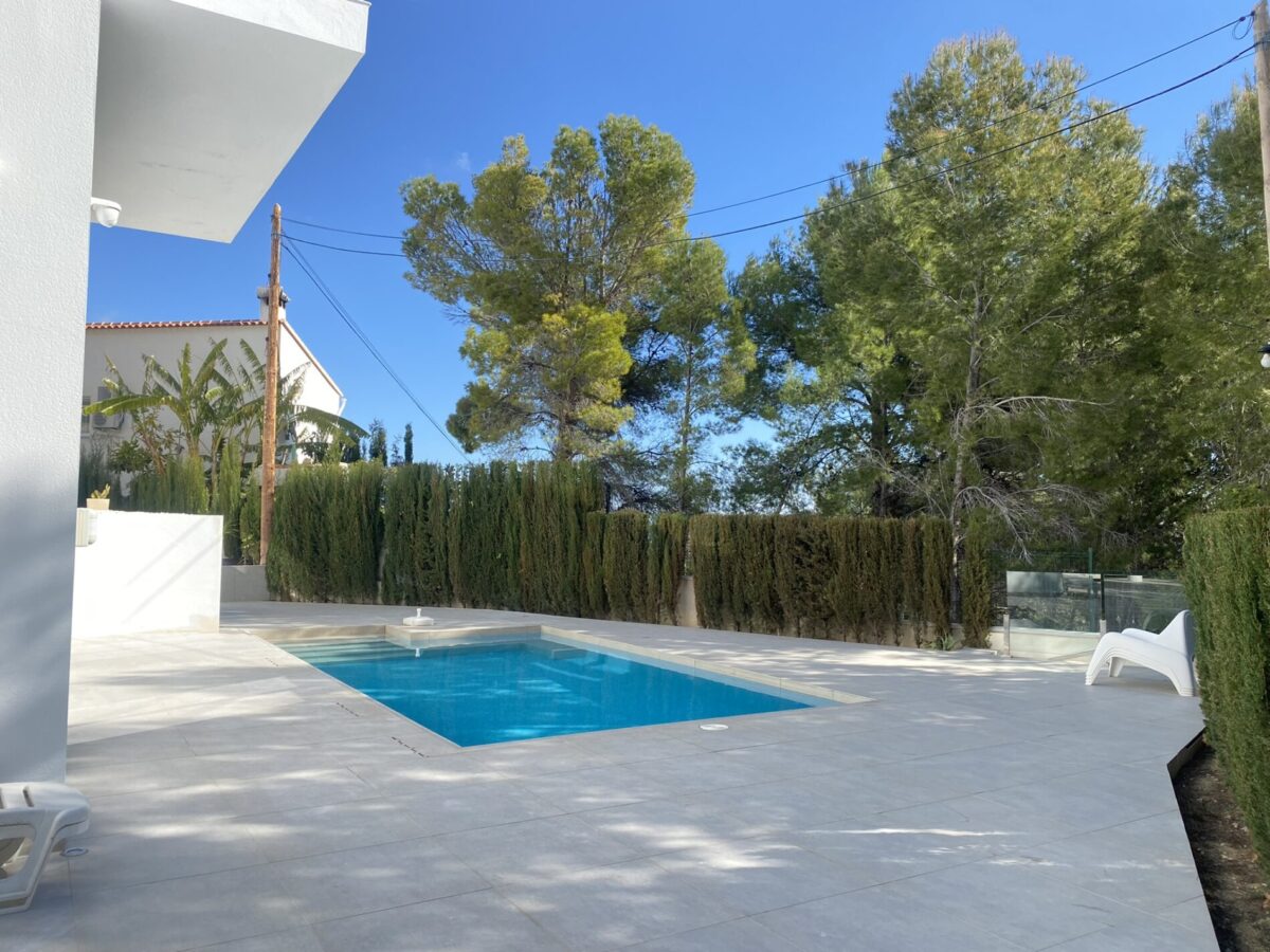 Fabulous 5 Bedroom Detached Villa For Sale in Calpe, Alicante, €865,000