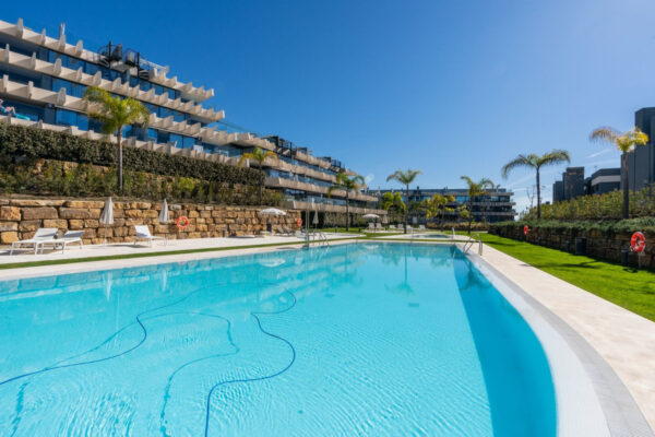 Stunning 3 bedroom duplex penthouse in Estepona, Malaga, Spain, €595,000