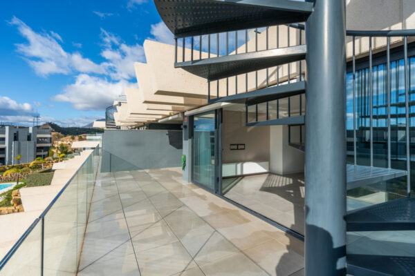 Stunning 3 bedroom duplex penthouse in Estepona, Malaga, Spain, €595,000